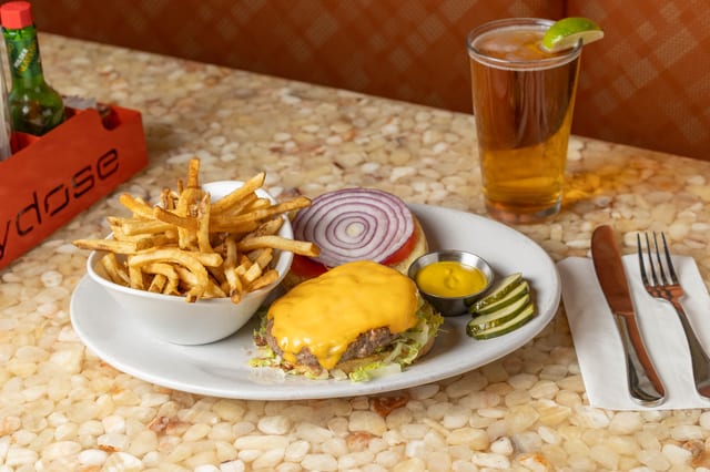 Traditional Burger.